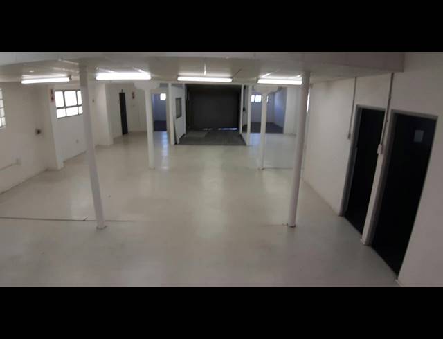 250M² BUILDING TO LET IN WOODSTOCK